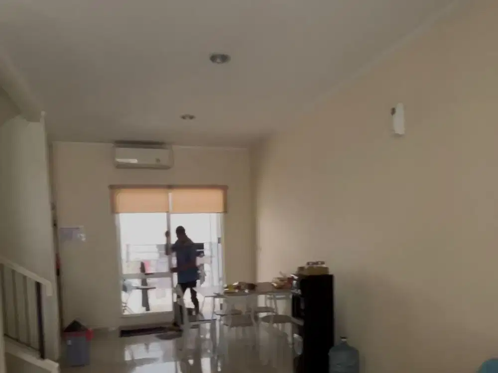 Rumah 2 Lantai Murah Dibawah 1 M Kondisi Rapi Terawat Siap Huni