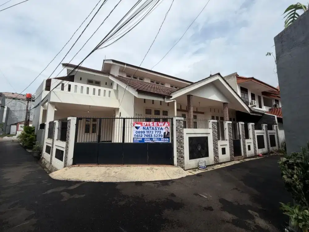 Rumah Hoek 2lt luas 239m type 5KT Duren Sawit Jakarta Timur
