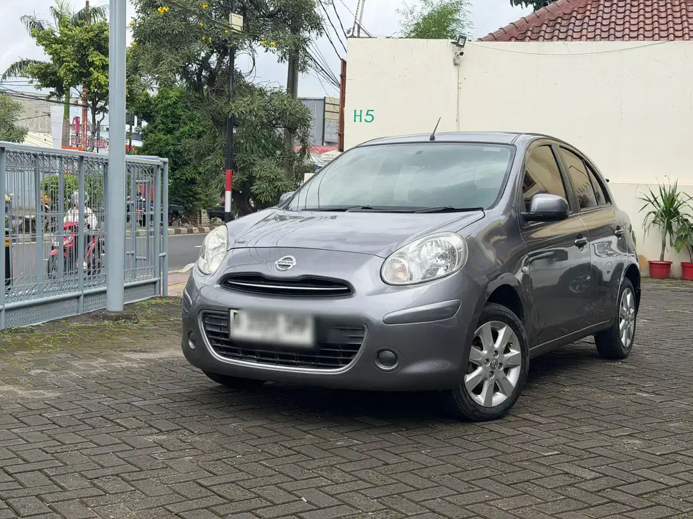 (TDP 9 Juta) Nissan March 2013 1.2 L AT
