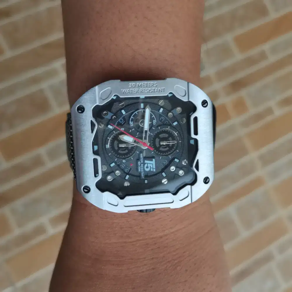 1246. JAM TANGAN T5 KOTAK STRAP NYLON WARNA HIJAU PRELOVED