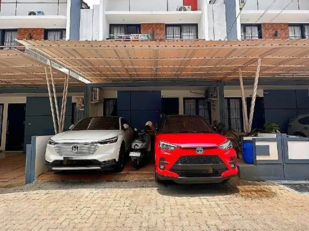 Rumah Cantik Secondary Dalam Cluster di Cilangkap Full Furnished