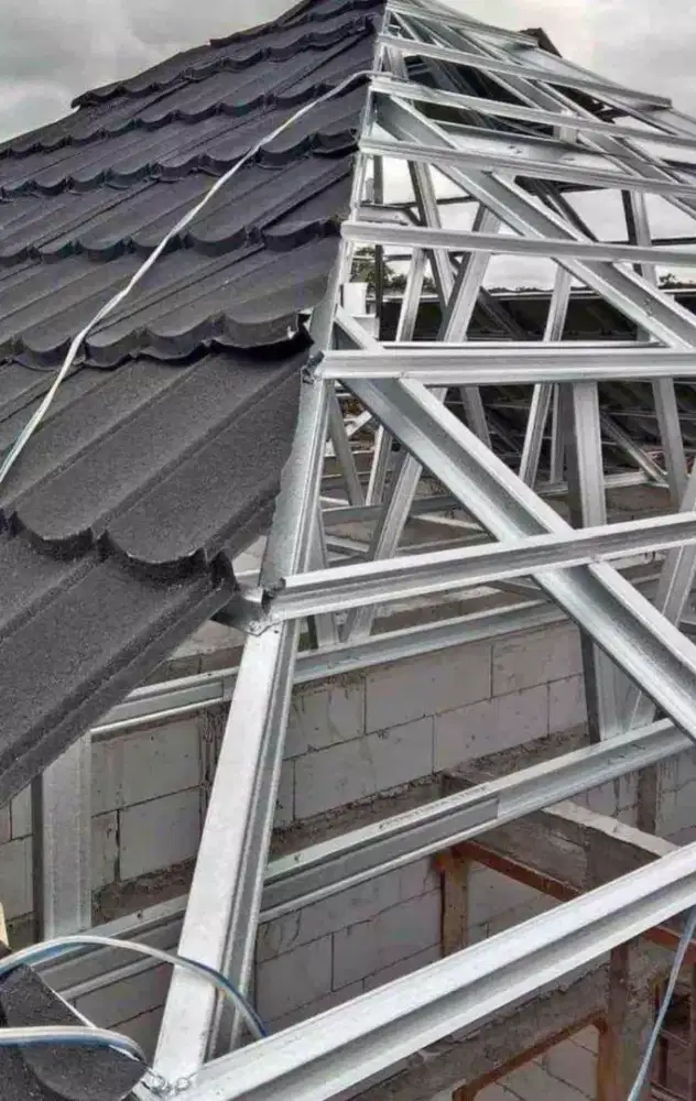 baja ringan terpasang