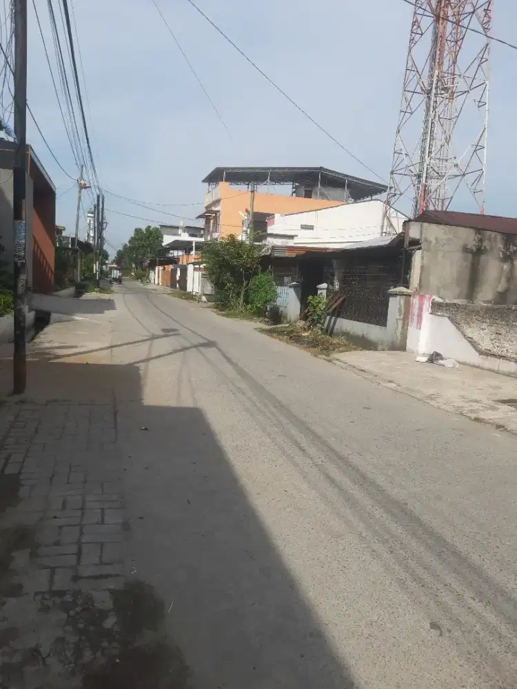 Jual Cepat 2 Rumah di Satu Lokasi Jl Cemara