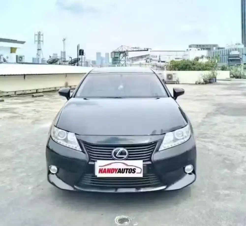 Lexus ES250 Tahun 2013 Automatic Hitam yang sangat terawat