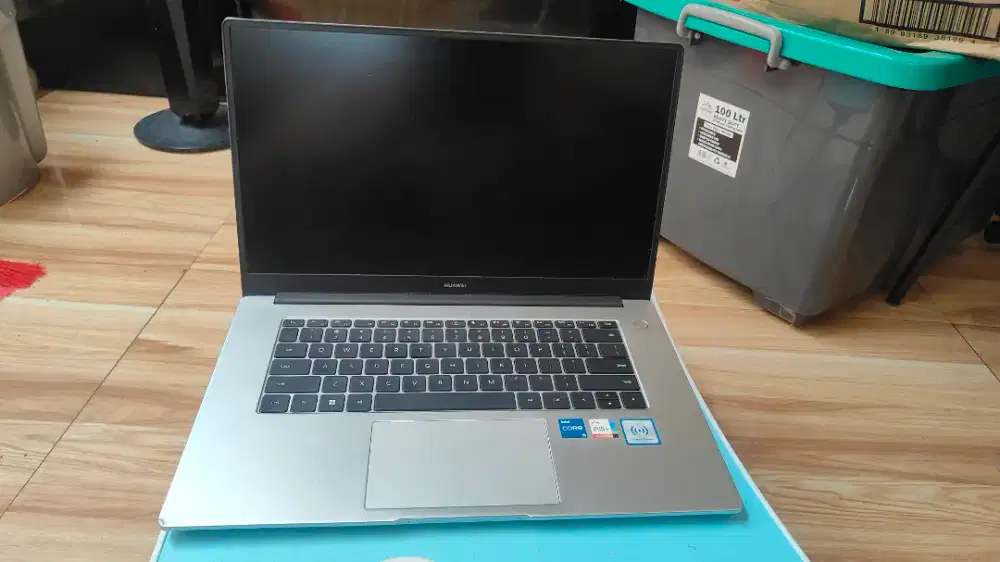 Laptop Huawei Matebook D15-i5 1135G7 8GB / 512GB SSD