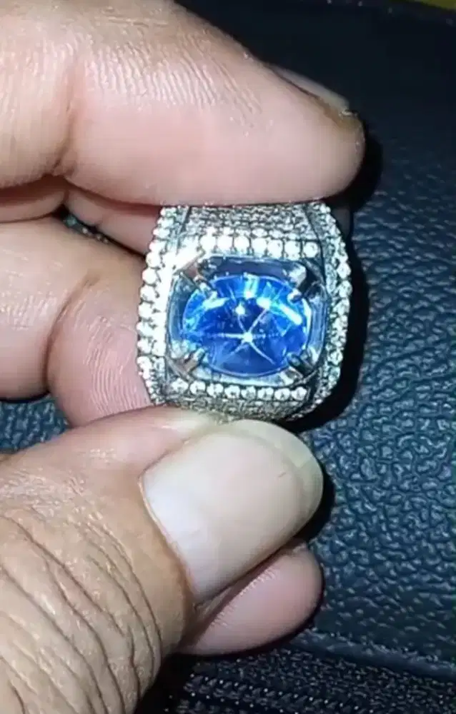 Koleksi pribadi batuan Star Sapphire 6,61crt SriLankan no hit