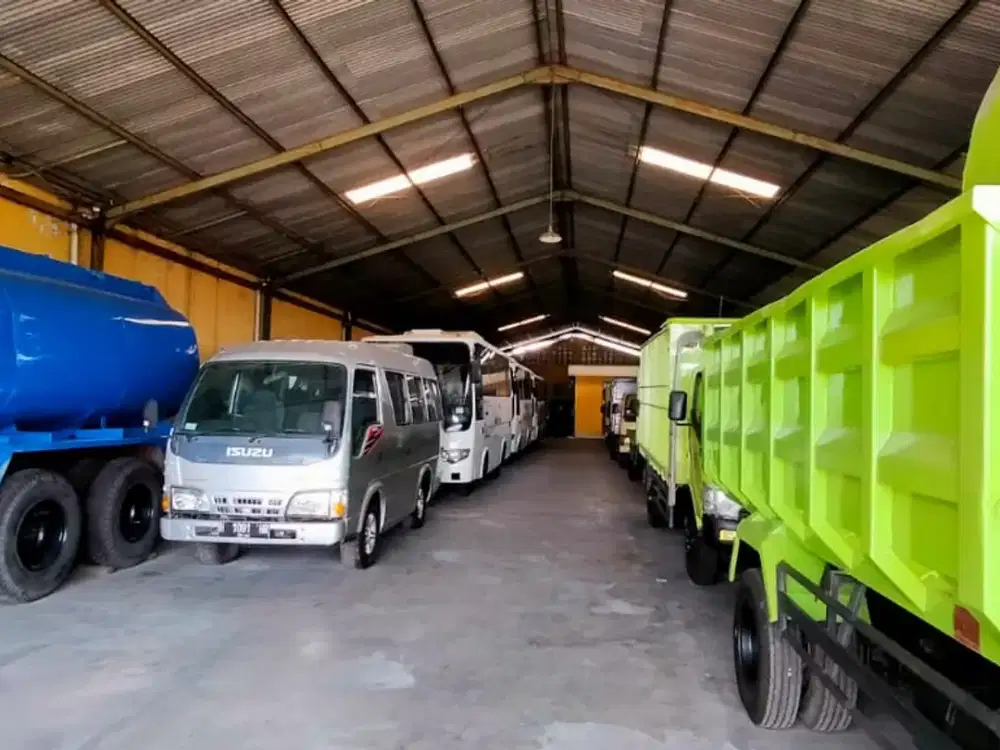 Gudang siap pakai di Gebang Anom