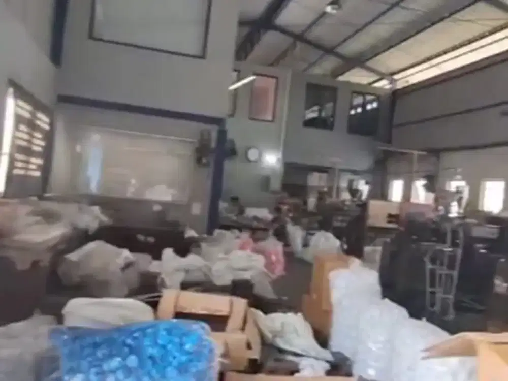 Gudang Bagus di Raya Mastrip Siap Pakai Nol Jalan Raya Mastrip