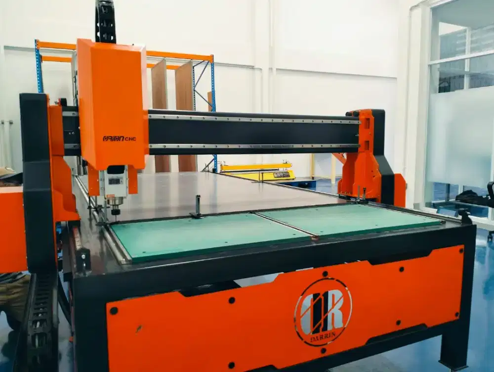 Mesin CNC ROUTER type ROYAL Industrial