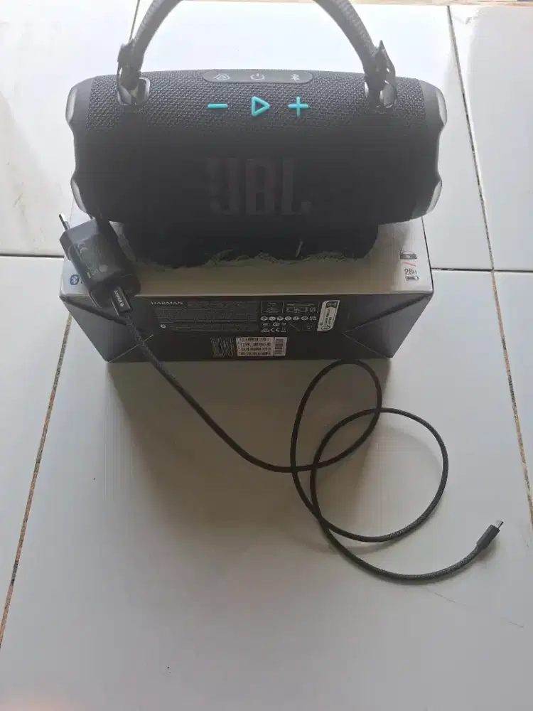 Speaker jbl Charge 6 original dan charger + kabel Anker