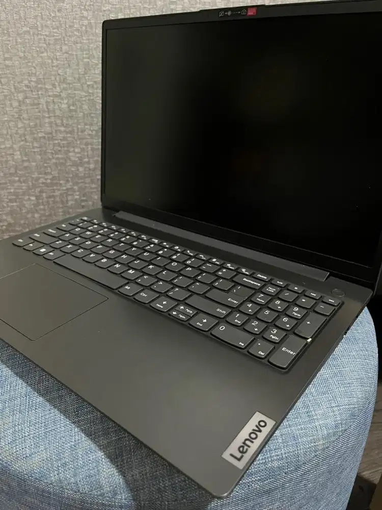 Lenovo V15 G4 IRU 1 i7