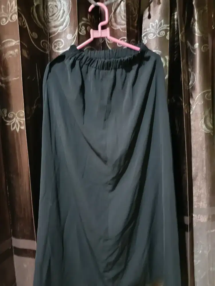 Baju dan celana bekas baik gak kepakai lagi