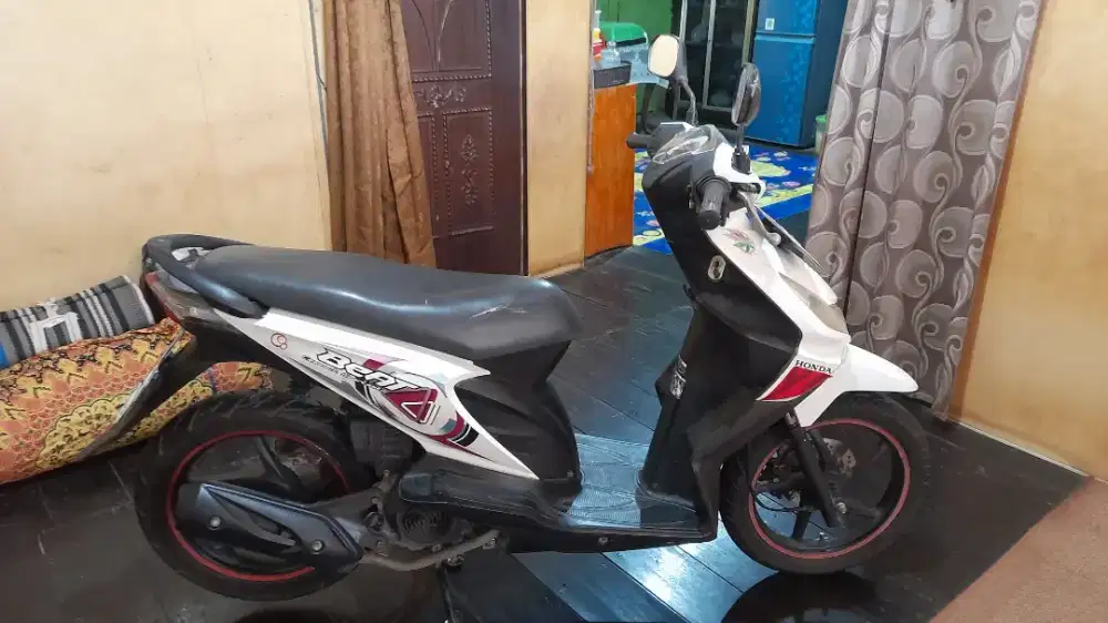 Di jual honda beat tahun 2010