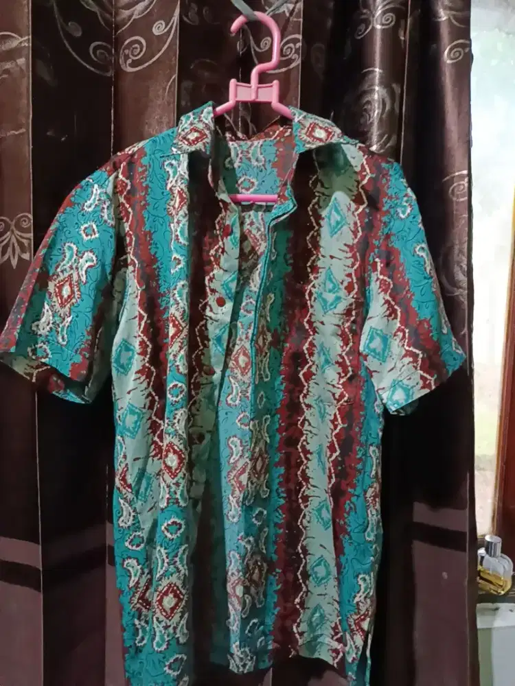 Pakaian bekas baik gak kepakai lagi