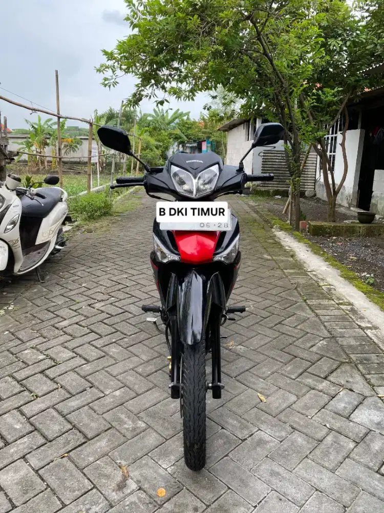 Supra x 125 2013 karburator orisinil istimewa tangan pertama