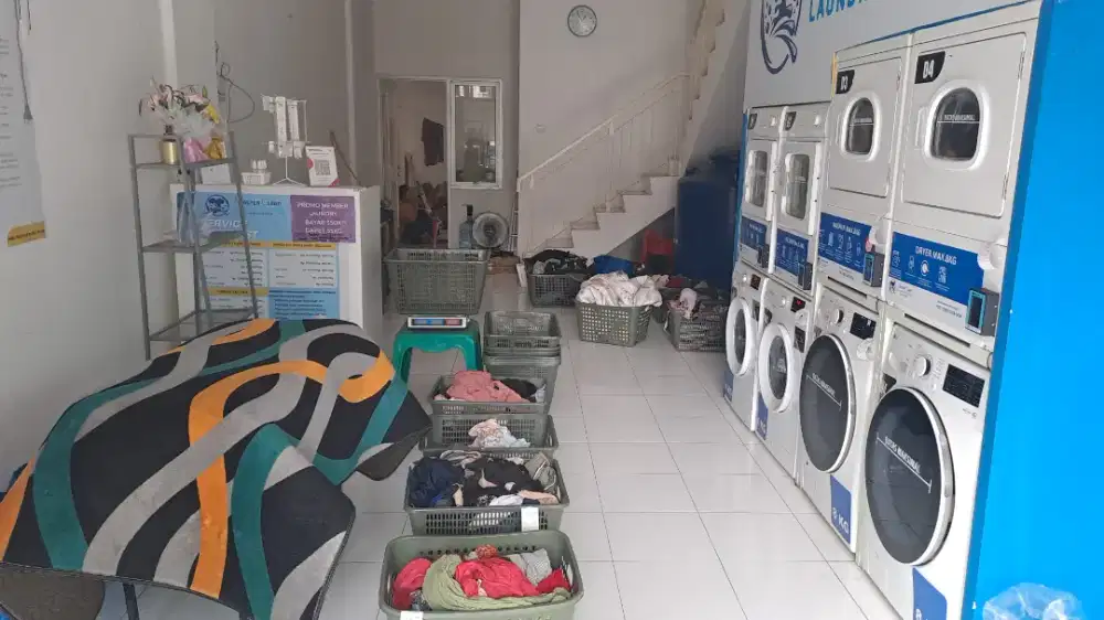 DIBUTUHKAN KARYAWAN LAUNDRY
