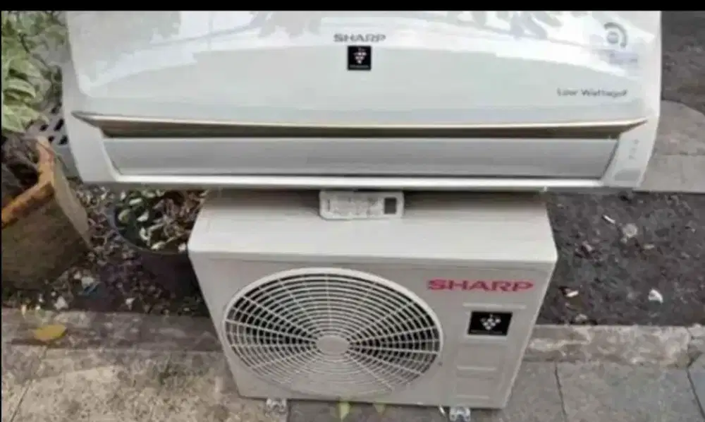 Jual ac Sharp 1/2 pk R 32 lowwat 360 wat kondisi 95% ori semua