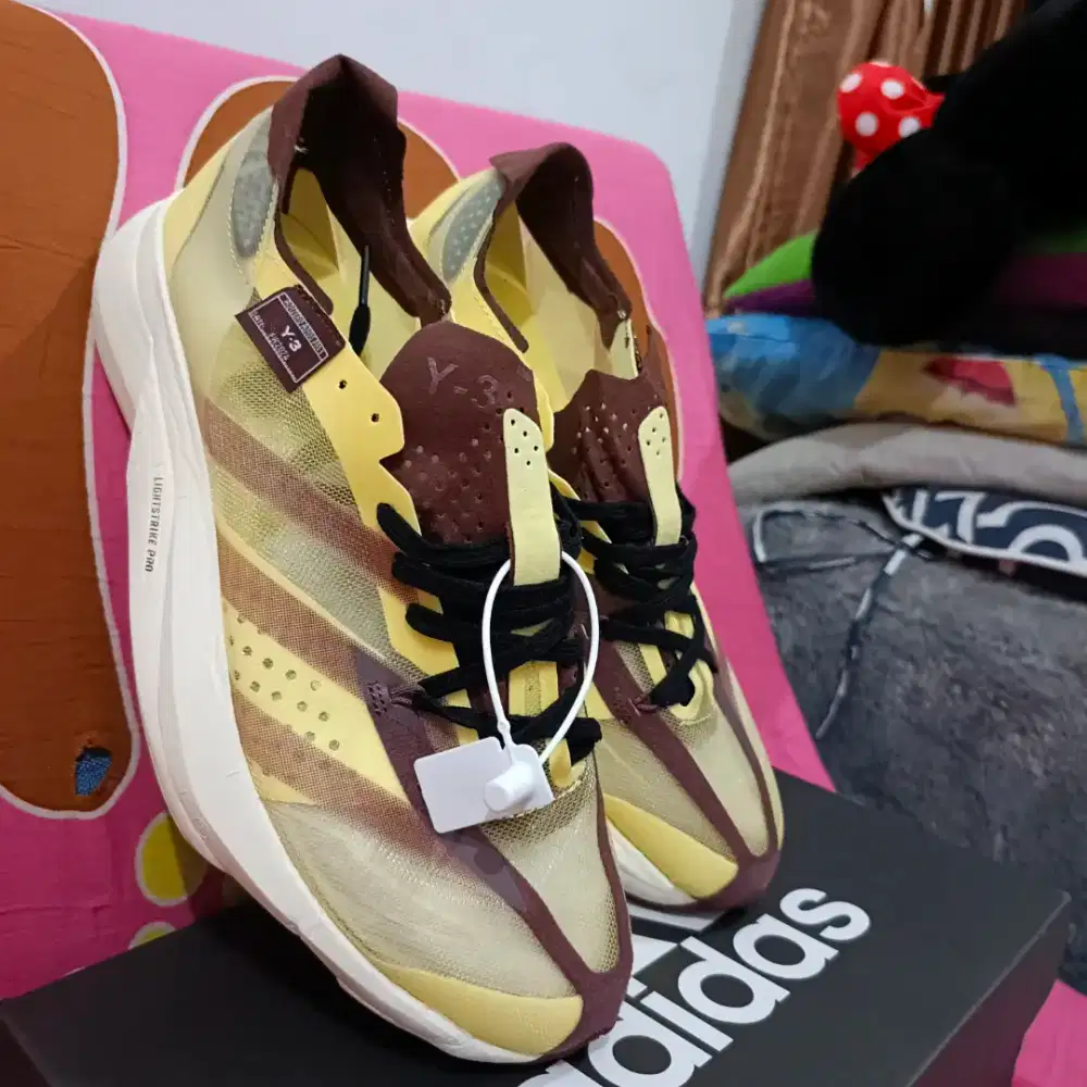 Adizero Adios Pro 3 Y3
Uk. 42 Insole 26,5 cm