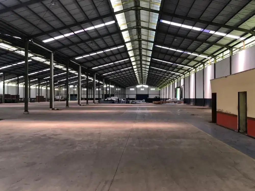Gudang Besar Lokasi Strategis Luas 4,67 Ha di Cileungsi Bogor –  ⁠Akses Jalan Container