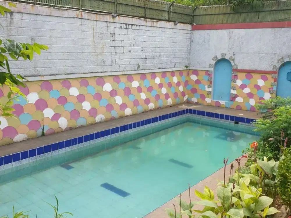 Dijual Rumah Ada Pool Di Jeruk Purut Jakarta Selatan