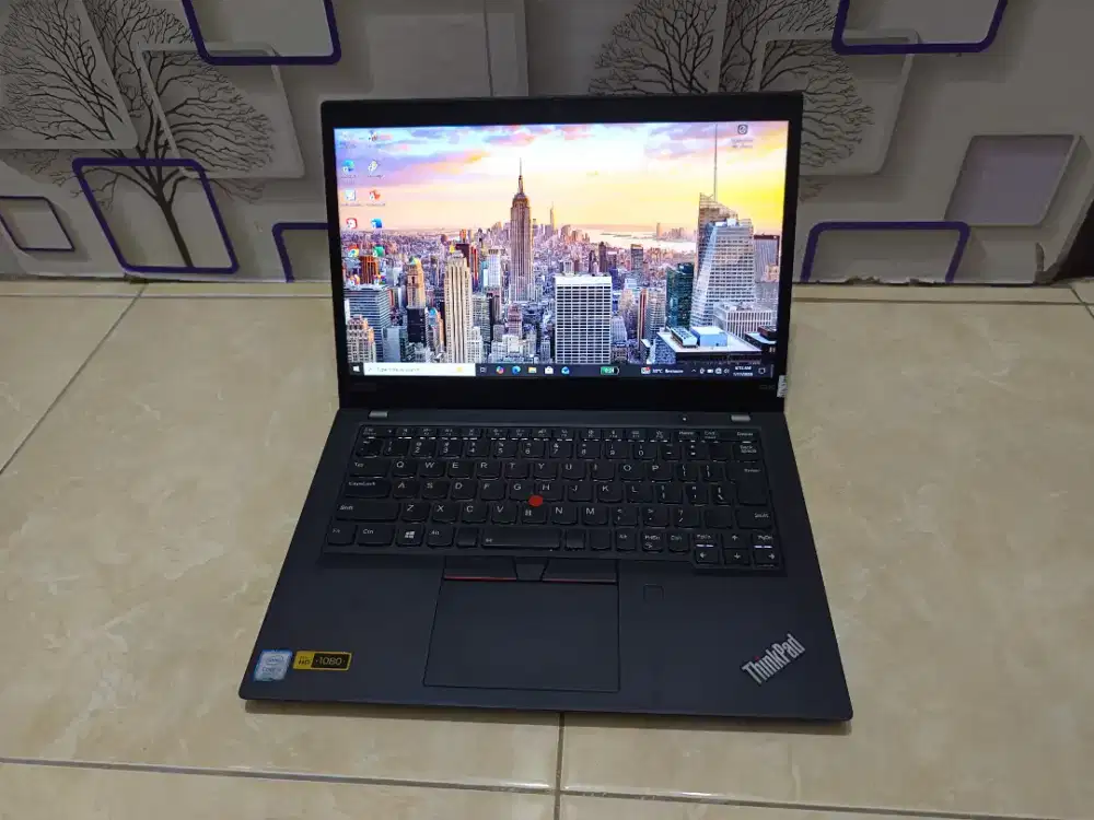 Lenovo Thinkpad X390 i5-8265U keyboard nyala,layar Ful HD,ram 8gb, ssd