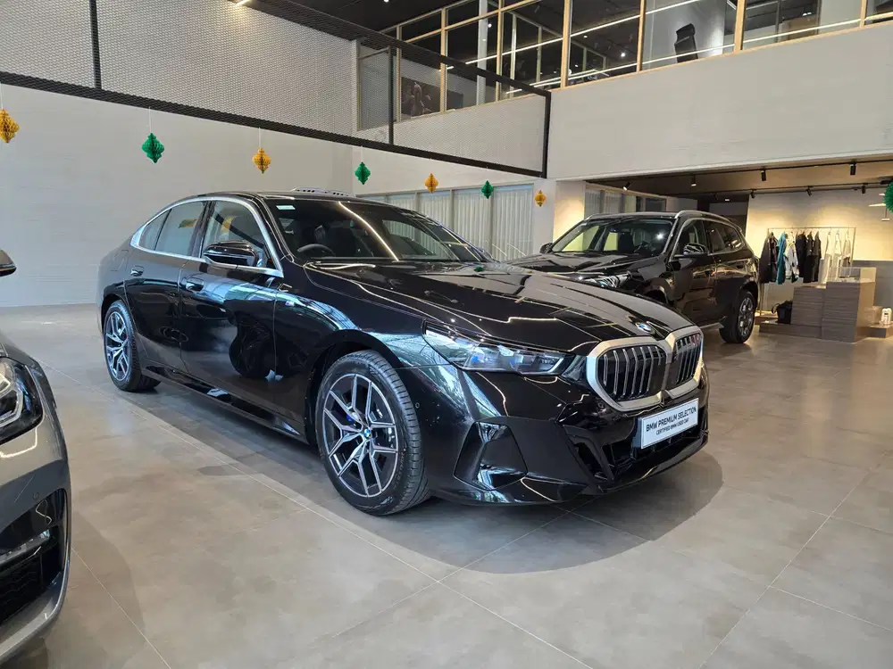 BMW 520i M Sport 2025, Like New !!