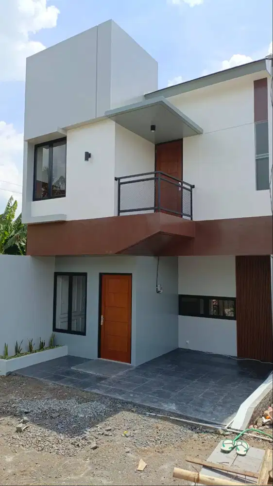 Di jual rumah modern Trophis