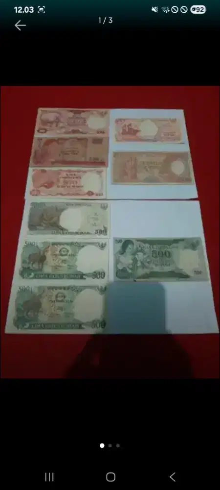 Dijual uang kertas rupiah