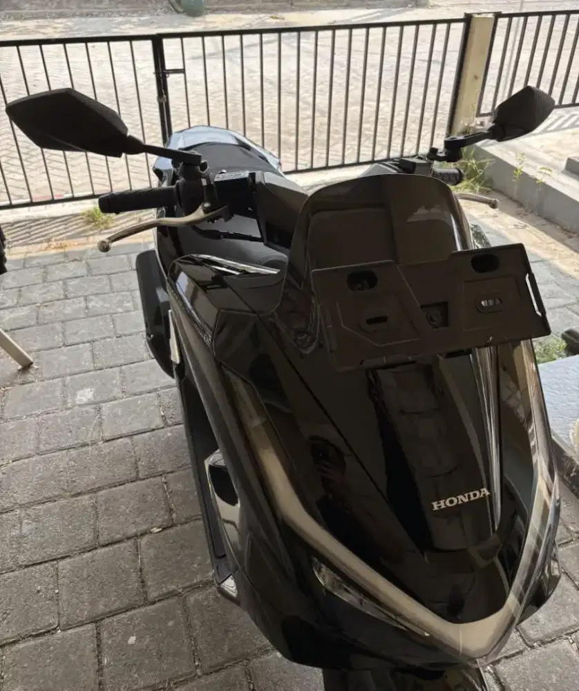 HONDA PCX 160 CBS 2025. LIKE NEW