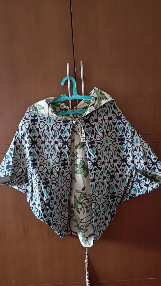 Preloved - Pakaian Atasan Wanita