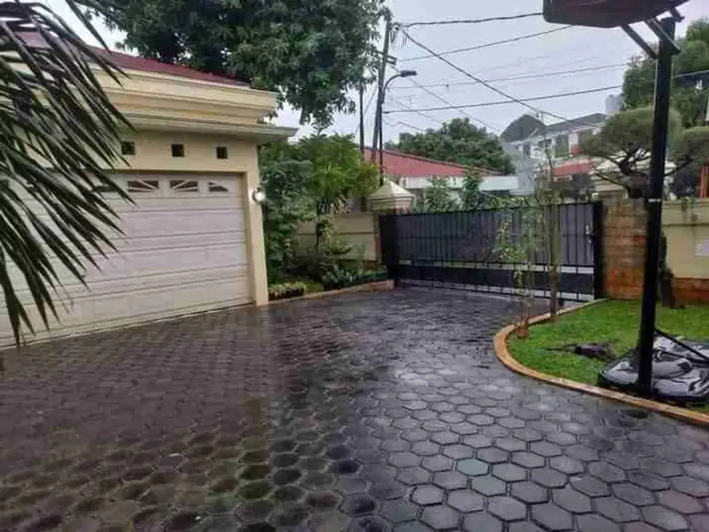 Rumah mewah di kebayoran baru radio dalem