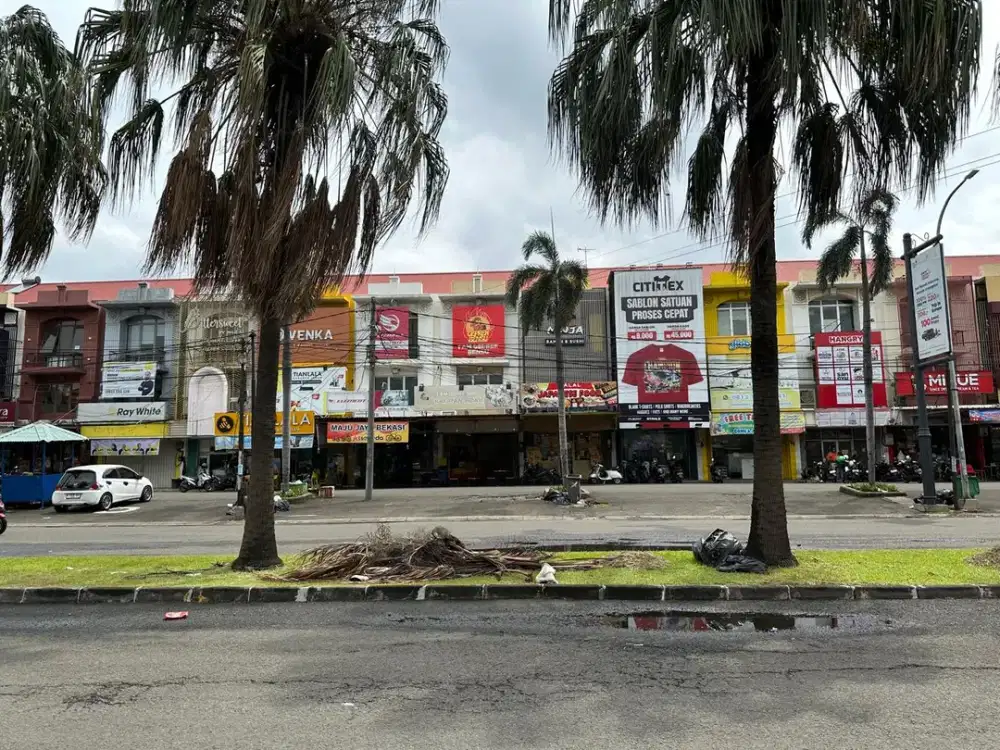 Disewakan Ruko Siap Pakai di Bulevar Hijau Kota Harapan Indah Bekasi