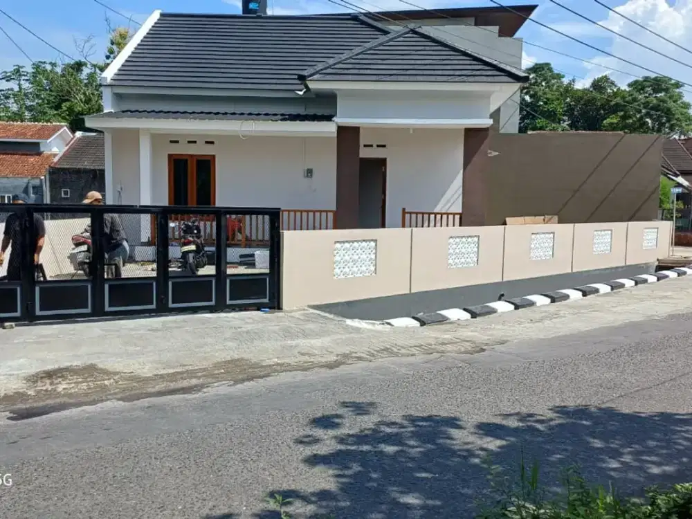 Rumah Impian Modern Tropis di Utara Stadion Maguwoharjo – Nyaman & Strategis