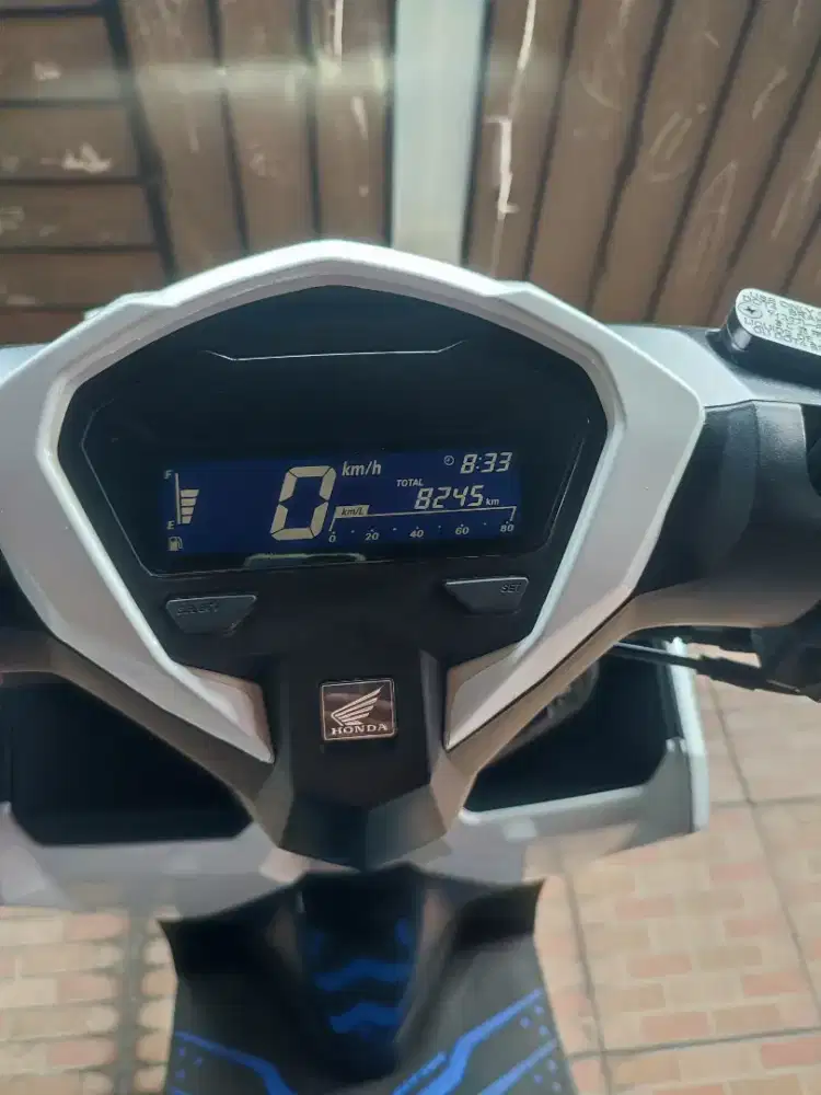 HONDA VARIO PUTIH 2023 CBS ISTIMEWA LIKE NEW
