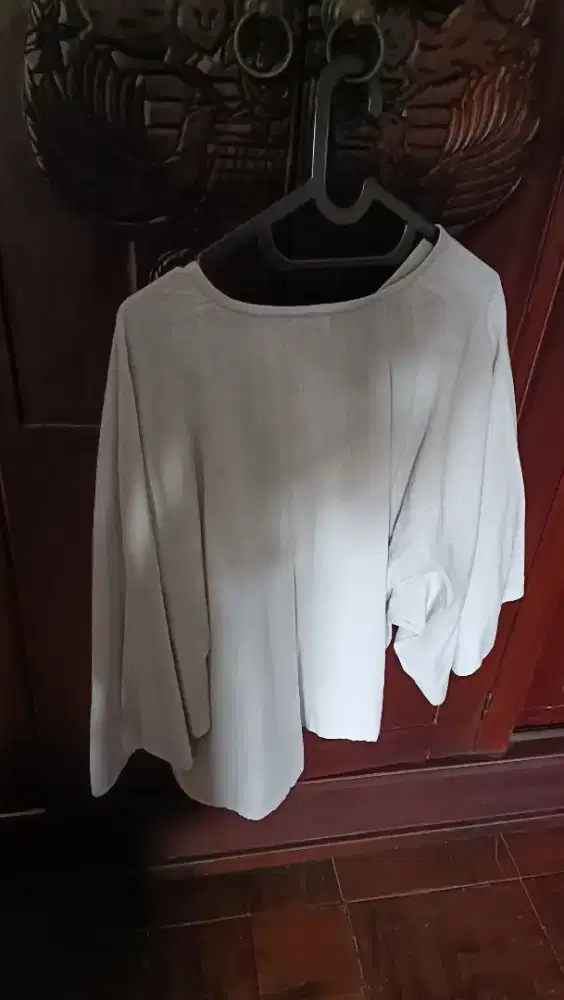 Preloved - Atasan Wanita