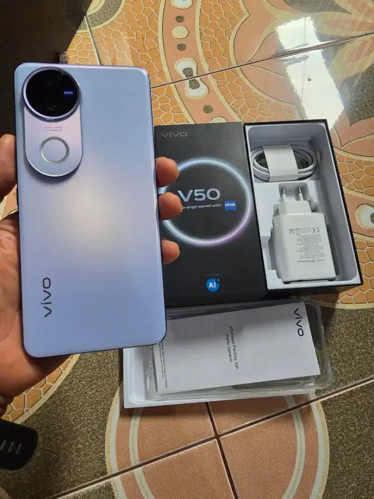 Vivo v50 5g 12/256 mulus lengkap