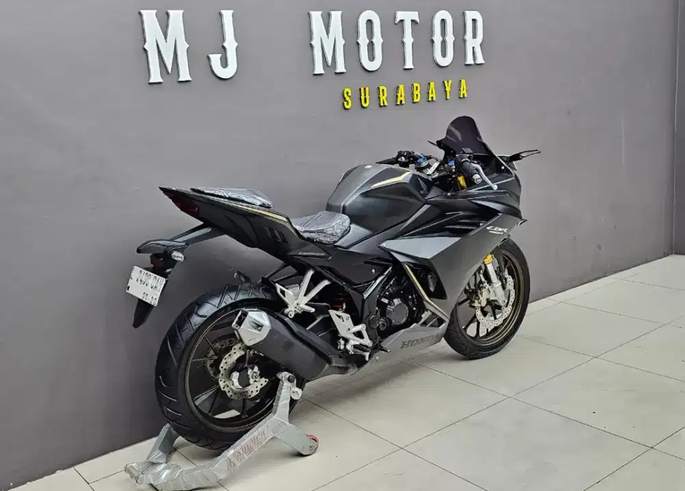 HONDA CBR 150R.// TAHUN 2023 MULUS JOSS