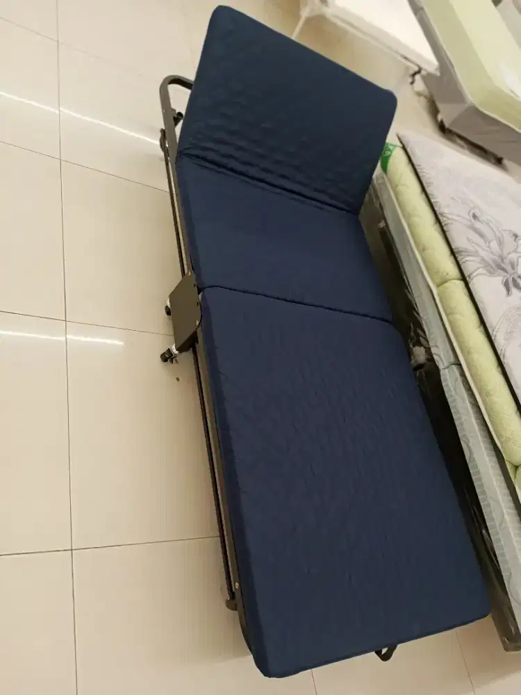 KASUR LIPAT SERBAGUNA