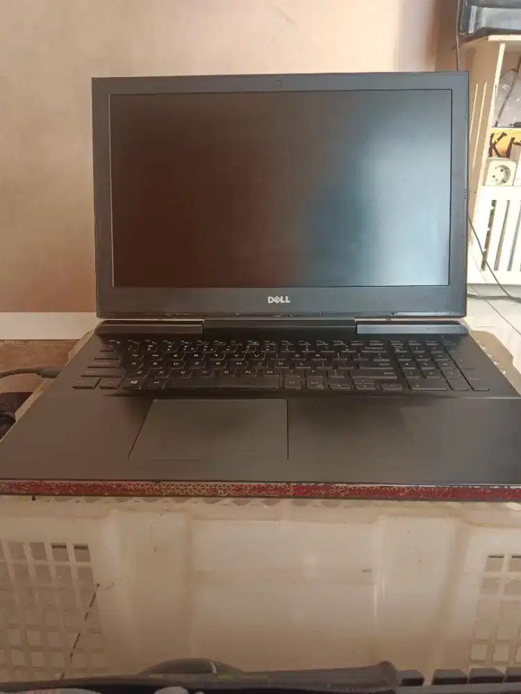 Laptop Gaming Dell 15 7566