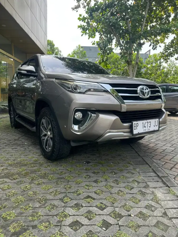Toyota Fortuner SRZ Bensin Matic 2017 Km low