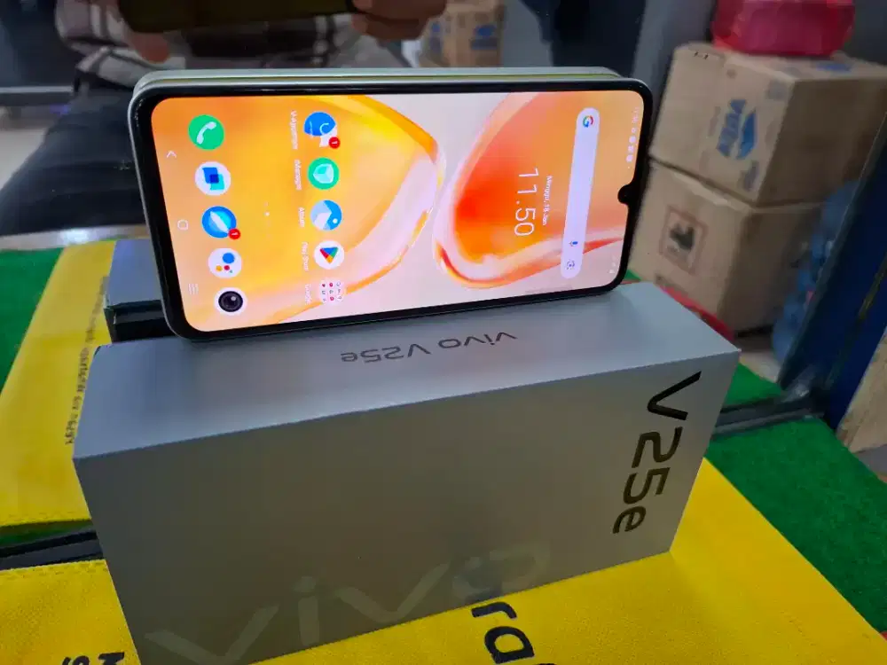 VIVO V25E 8/256 GB mulus no minus lengkap normal