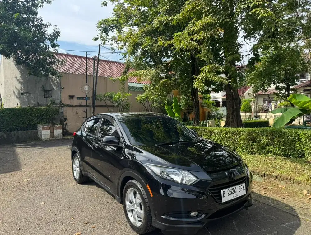 {Km Low} Honda Hrv 1.5 E At 2015
