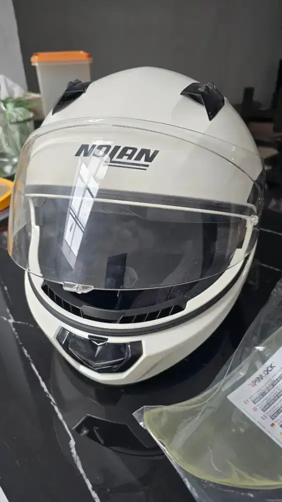 Helm Nolan N60-6 Putih