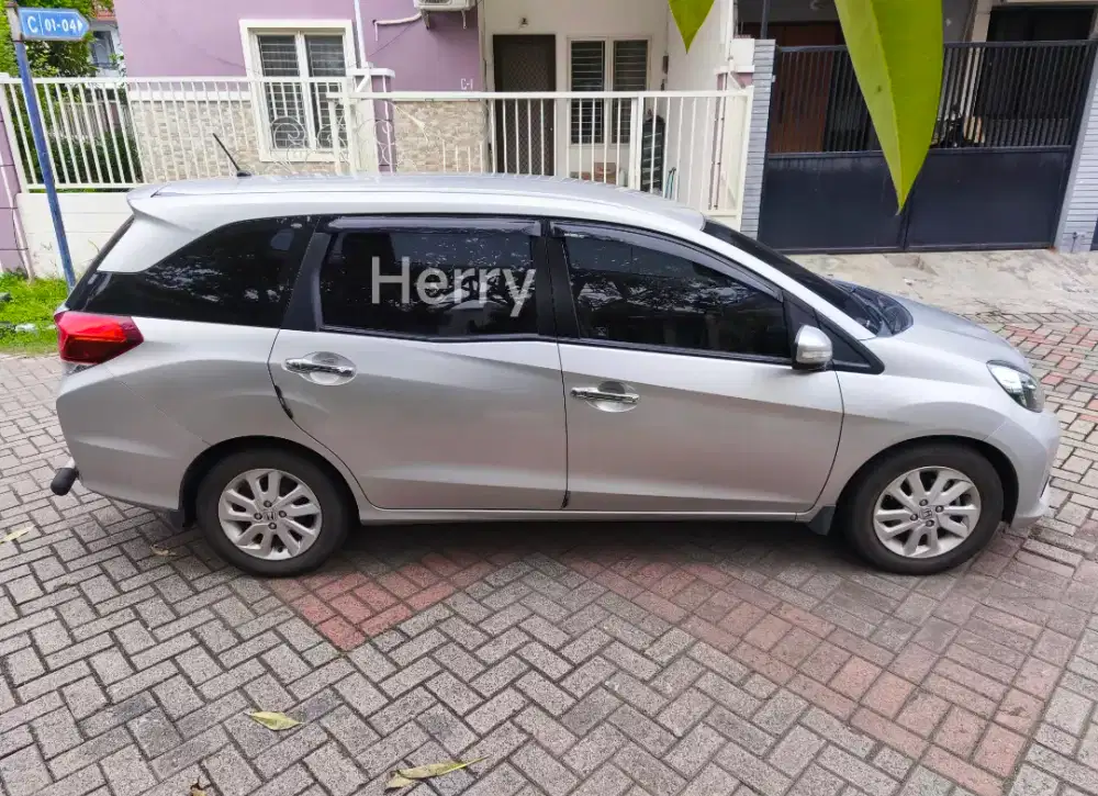 Honda Mobilio E M/T Manual Istimewa