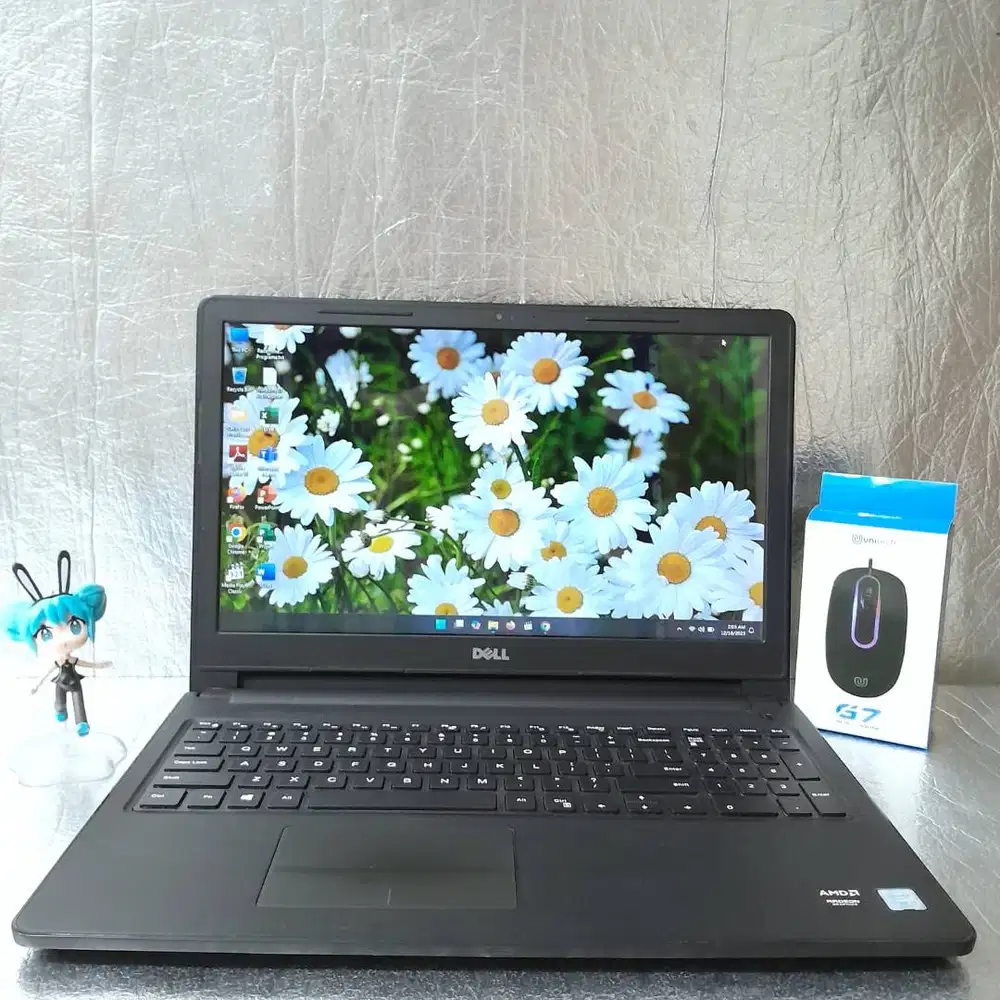 Dell inspiron 15-3567 Core i3-6006U Ram 8gb ssd 256gb Vga Radeon tm R