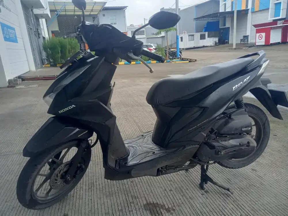 Di jual motor beat deluxe CBS tahun 2023