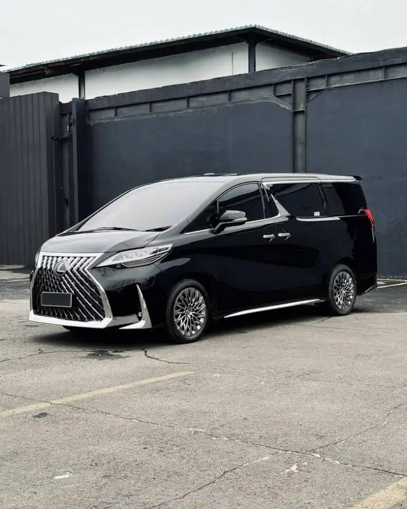 Lexus LM350 VIP 2021