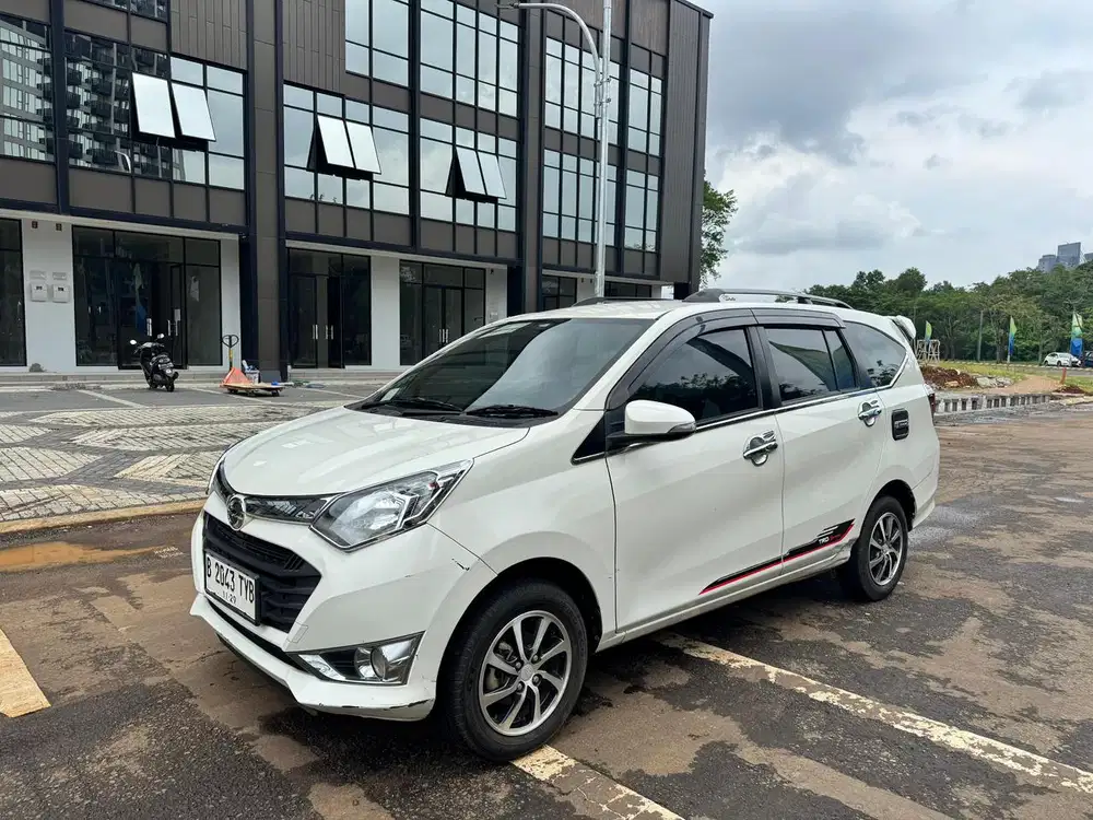 Daihatsu Sigra R MT 2018 Bensin