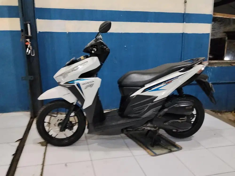 (JUAL) honda vario 125cc 2016 pajak on