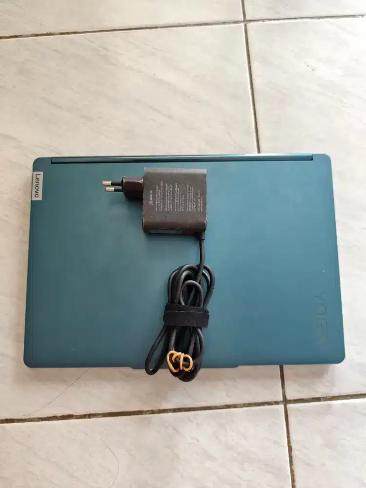Lenovo Yogabook 9i Core Ultra 7 155h 32/1Tb resmi